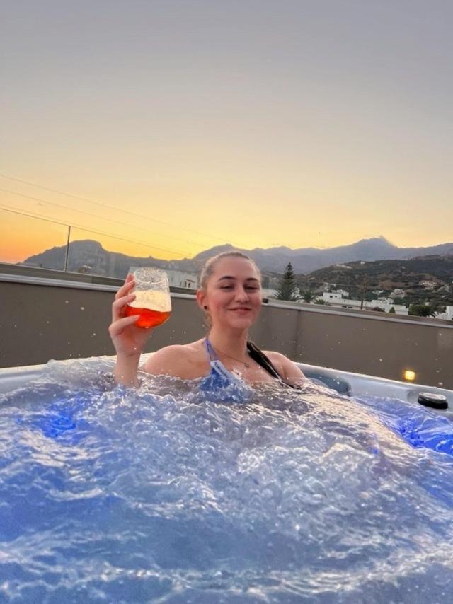 Belvedere Luxury Apartments & Spa Плакиас Екстериор снимка
